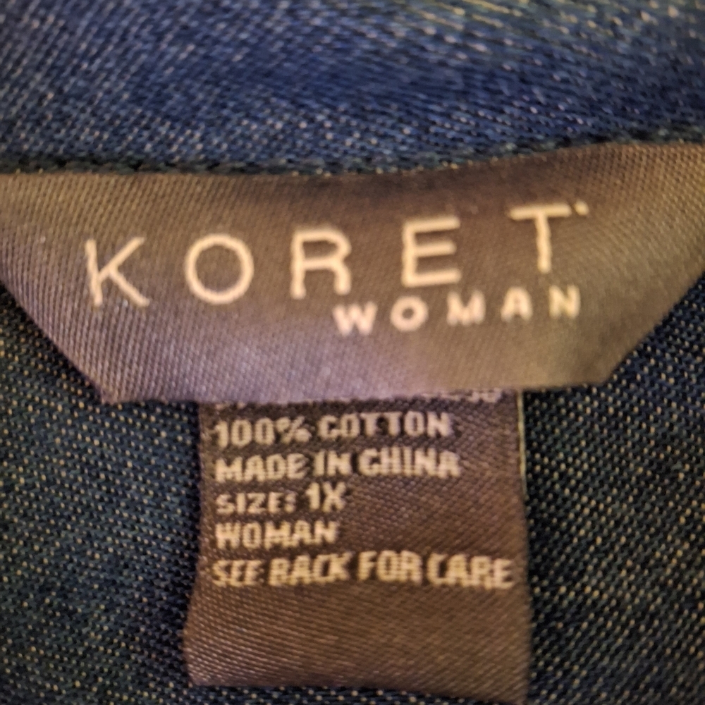 Koret Womem's Denim Blue Floral Embroidered Short Sleeve Shirt - Picture 6 of 7